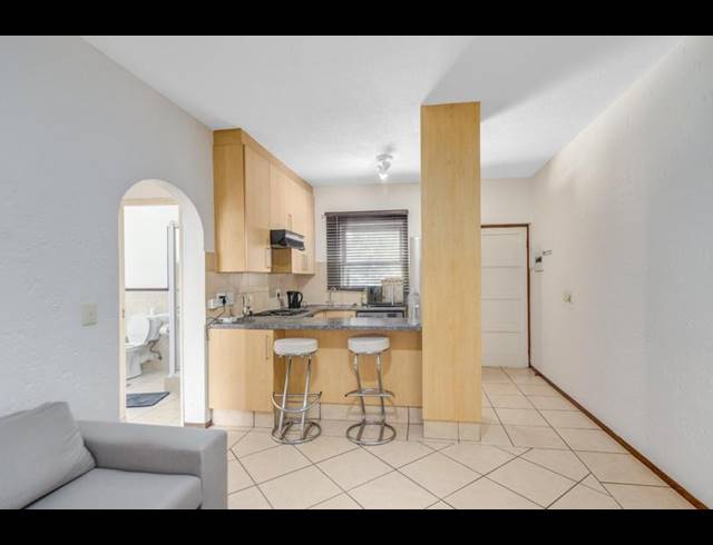 1 BEDROOM APARTMENT FOR SALE IN LONEHILL